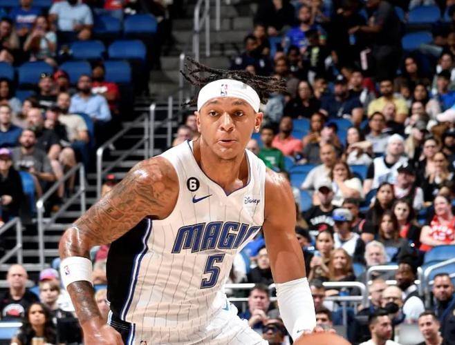 约基奇三双、SGA30+都陪跑？灰熊新秀凭啥拿NBA当日最佳？