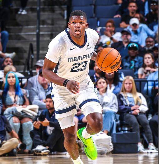 约基奇三双、SGA30+都陪跑？灰熊新秀凭啥拿NBA当日最佳？