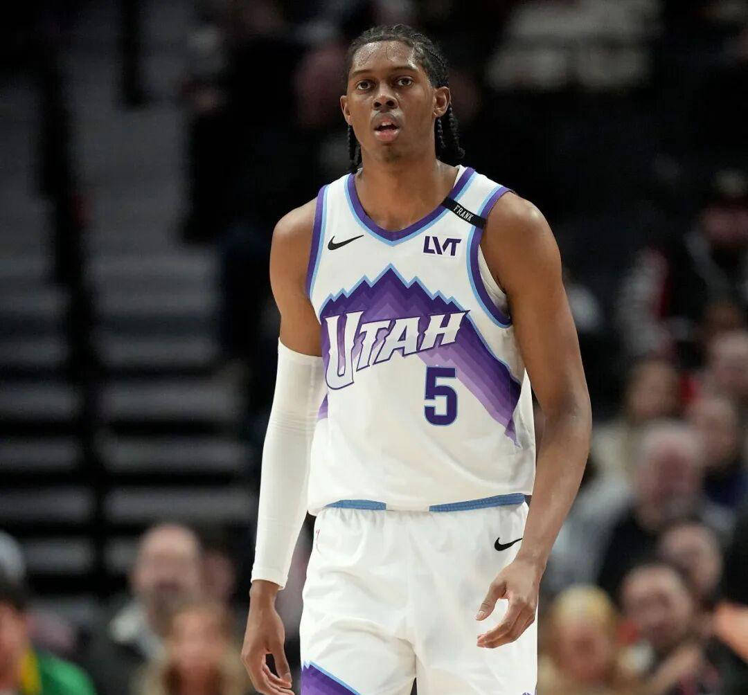 黄蜂客场大胜爵士57分,正负值-60创NBA历史新低